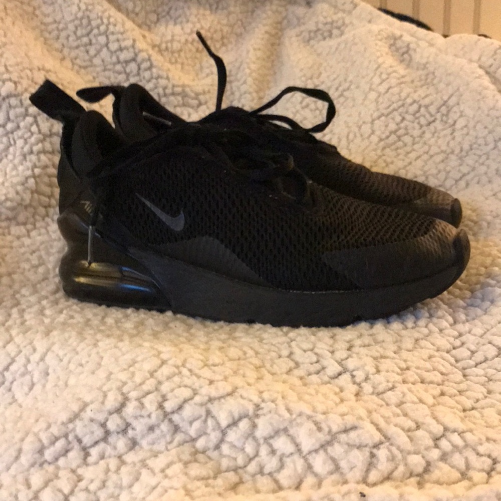 Nike Air Max 270